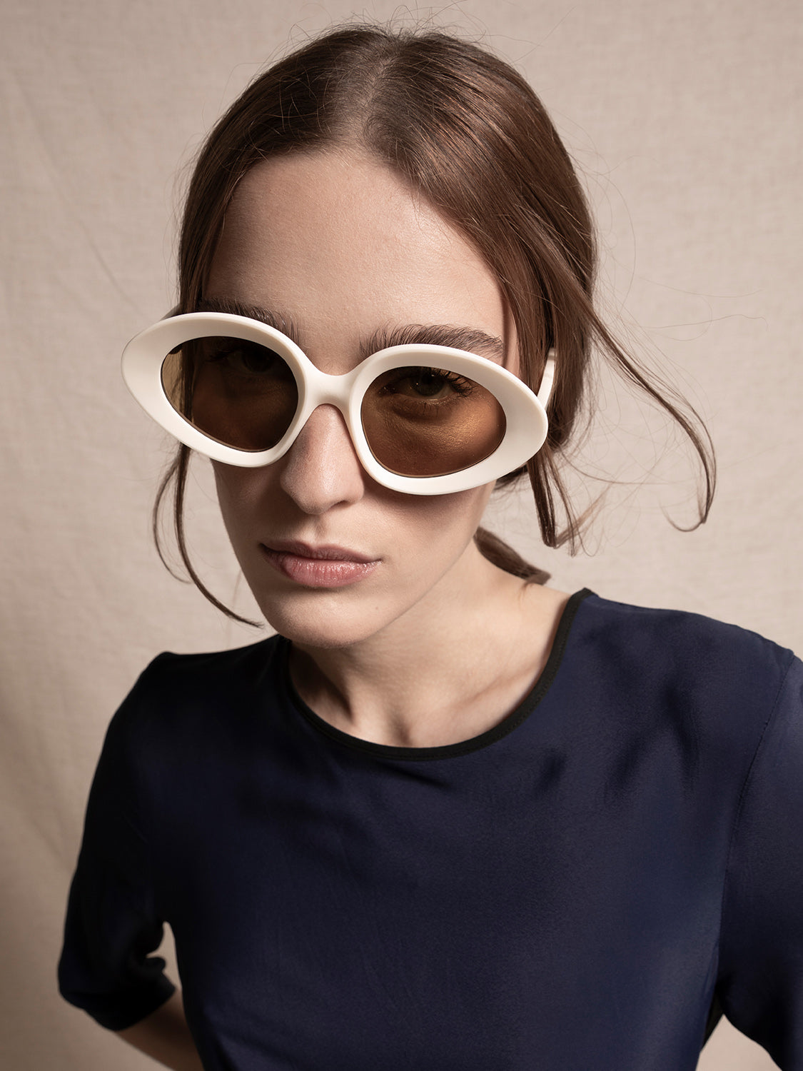 sun-carmen-natural-white-vintage