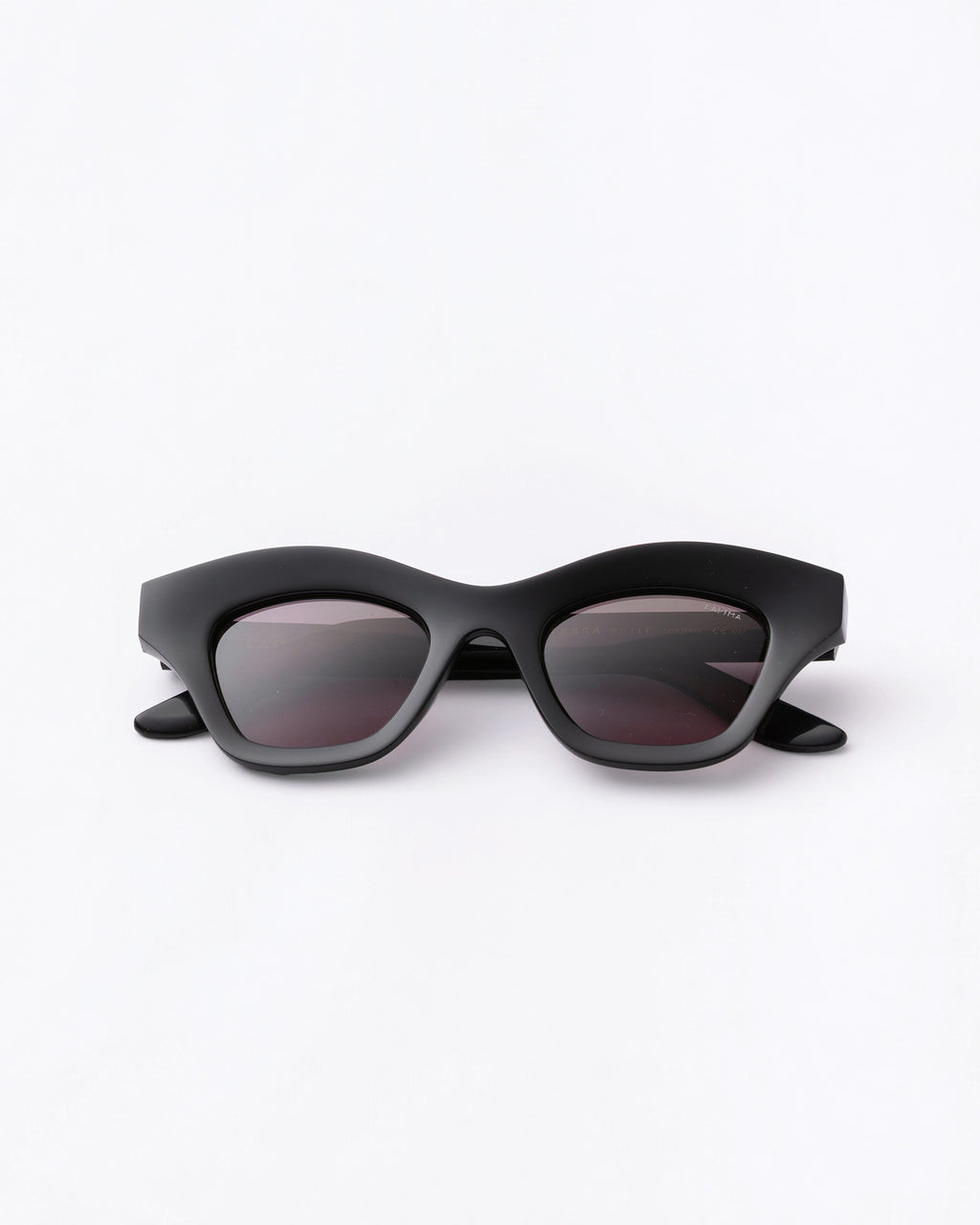 sun-tessa-petit-black-shadow