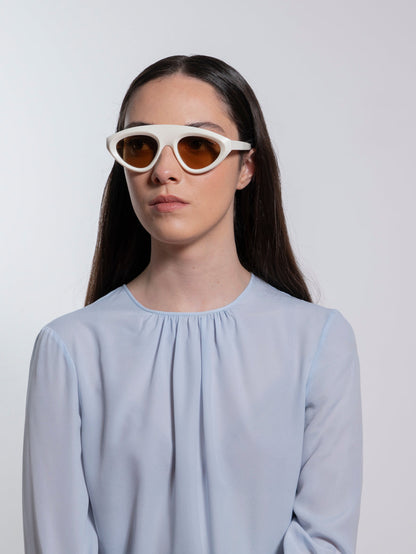 sun-vero-natural-white-vintage