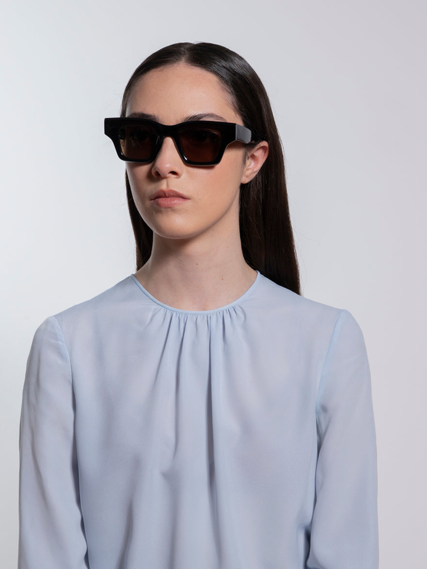 sun-bira-black-solid