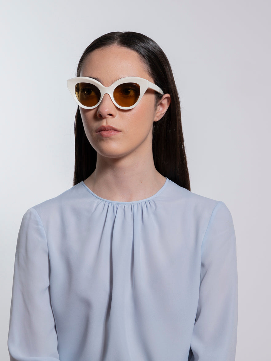 sun-manuela-natural-white-vintage