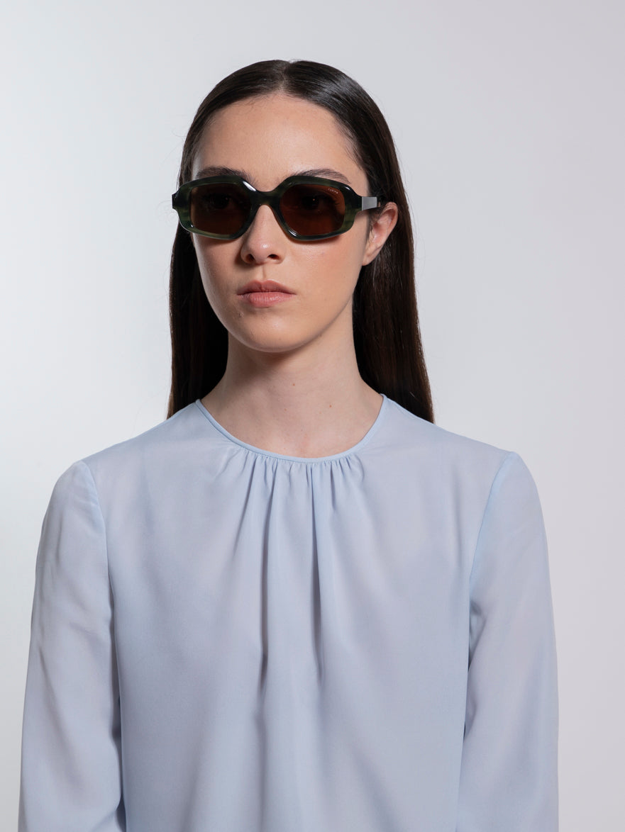 sun-elisa-forest-solid