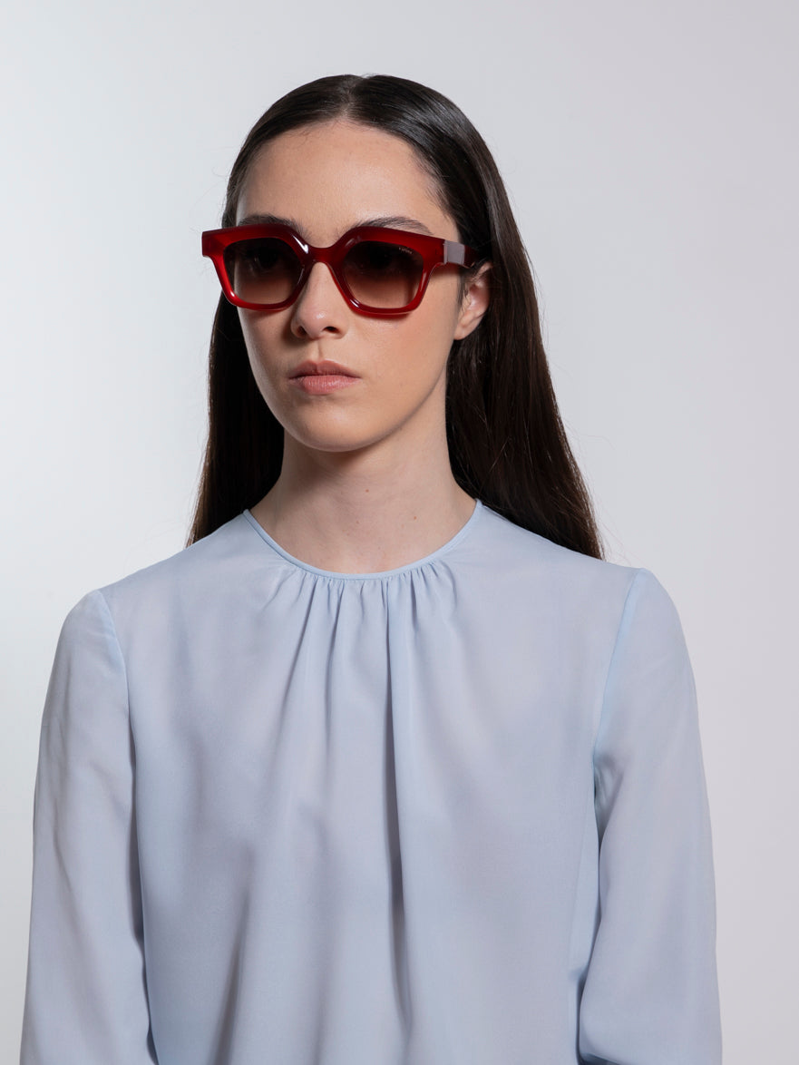 sun-carla-red-gradient