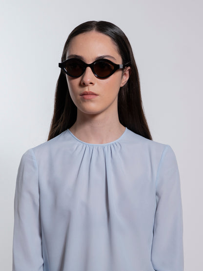 sun-isa-black-solid