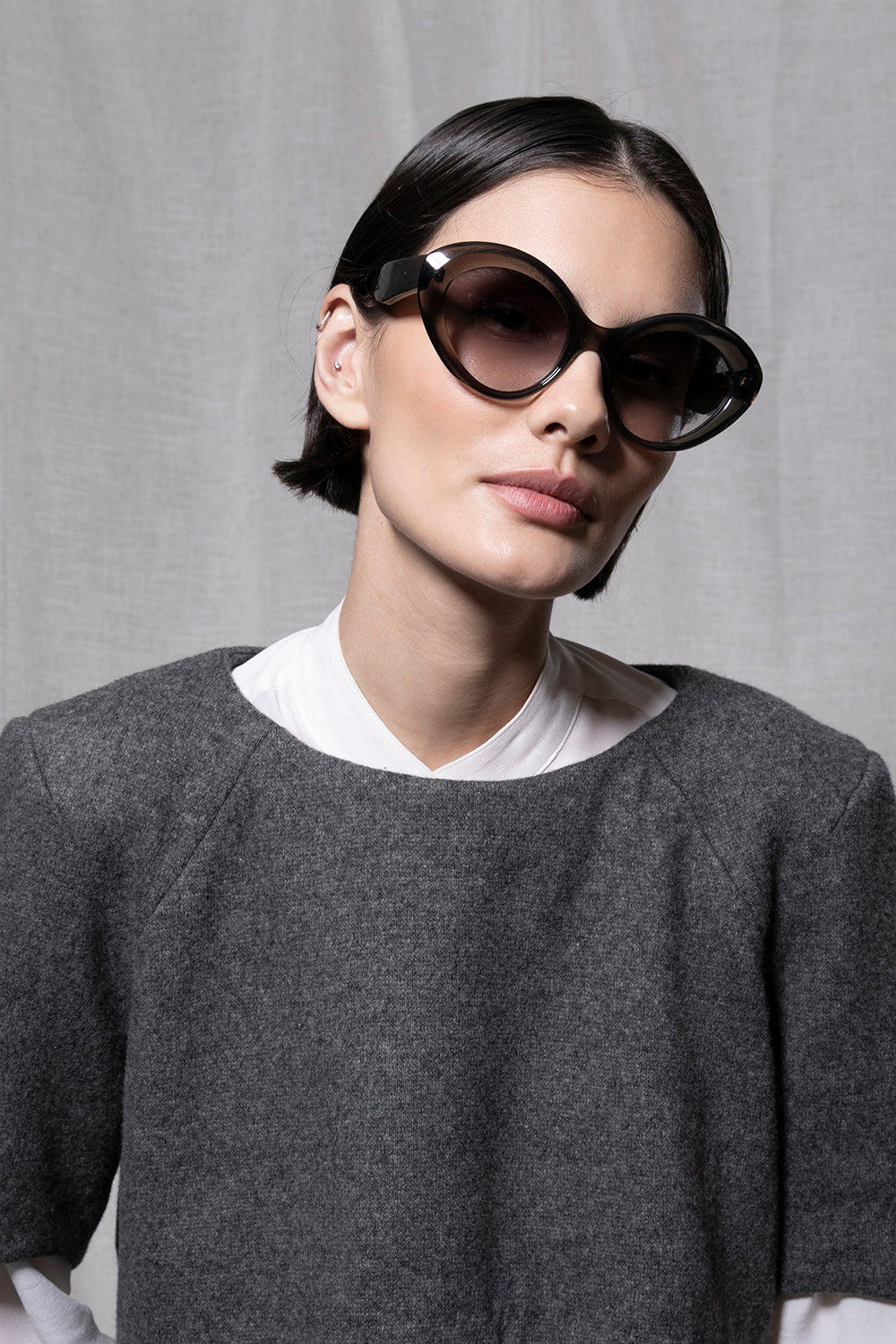 sun-julia-garoa-grey