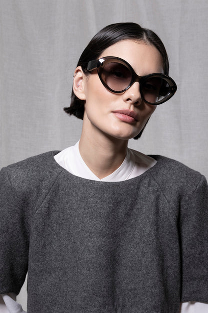 sun-julia-garoa-grey