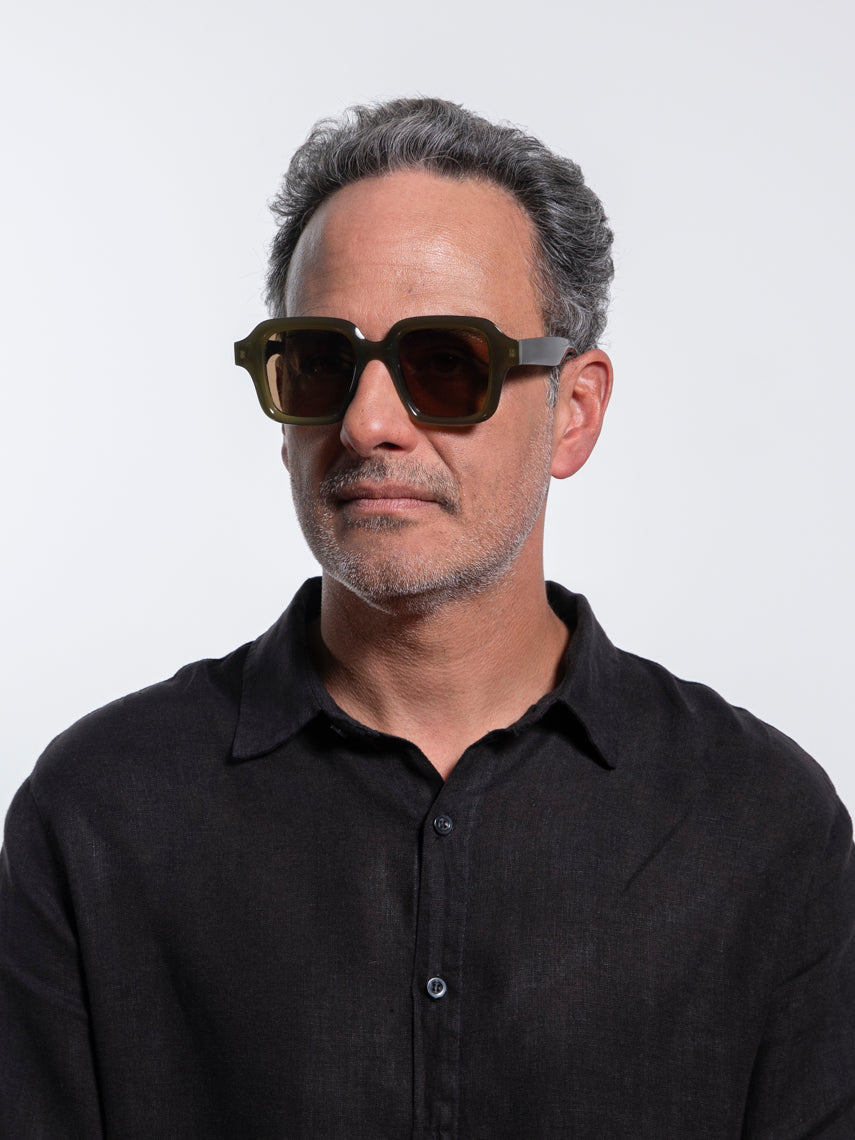 sun-gal-x-oliva-solid