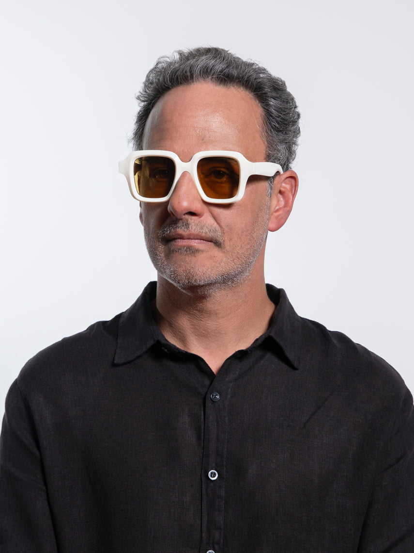 sun-gal-x-natural-white-vintage